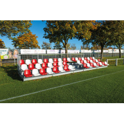 TRIBUNA COURT ROYAL S 50 SEDADLY - 3 ŘADY